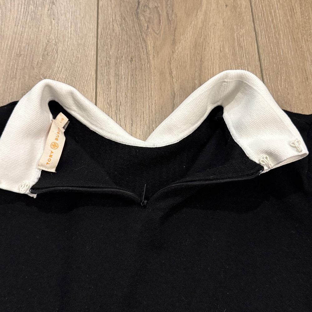 Tory Burch Black Peplum Ribbed Front Sweater w/ White Contrast Collar & Cuffs L - Picture 9 of 9